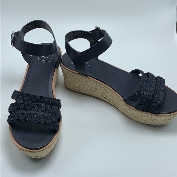 GAP Shoes - LIKE NEW GAP Espadrille sandals